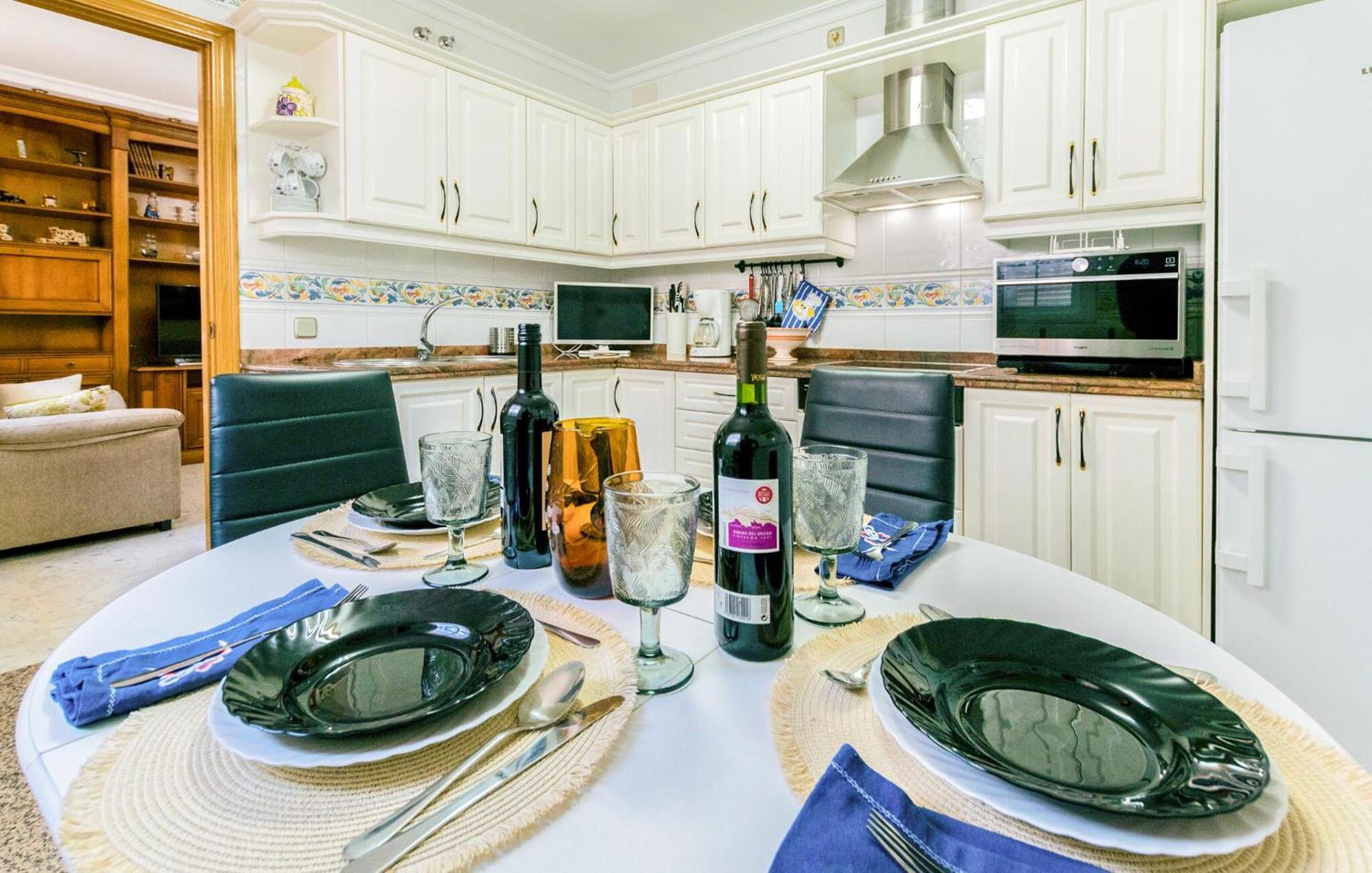 Cozy Apartment In Sevilla With Kitchen Dış mekan fotoğraf