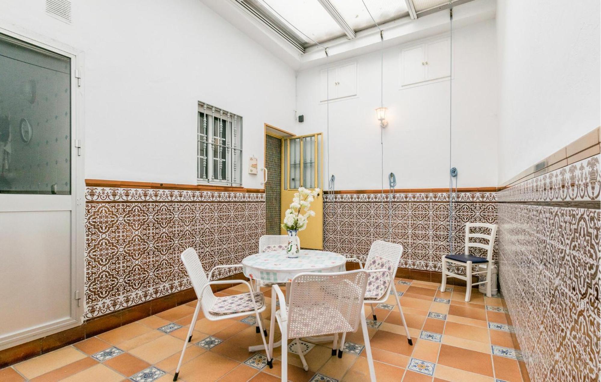 Cozy Apartment In Sevilla With Kitchen Dış mekan fotoğraf